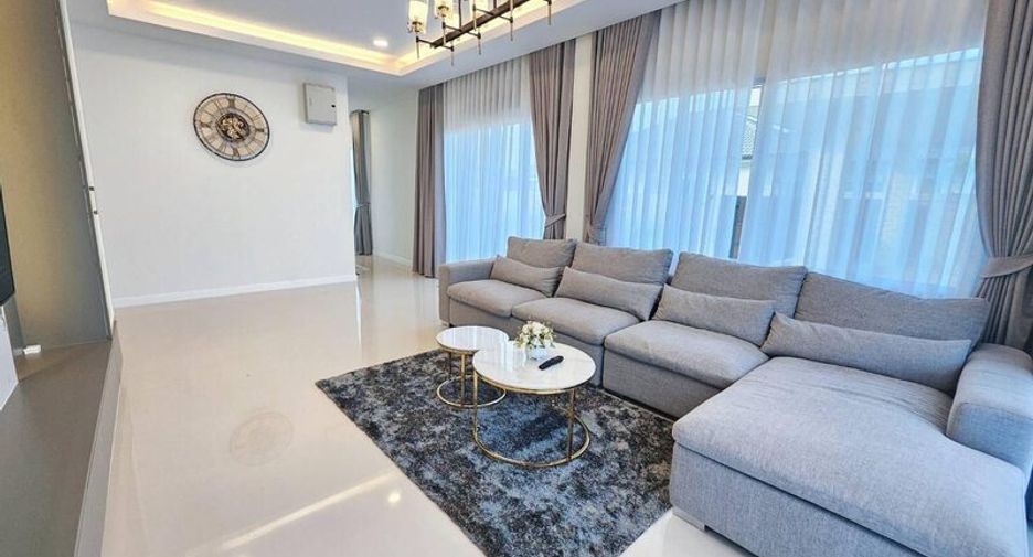 For sale 3 bedrooms villa in East Pattaya, Pattaya