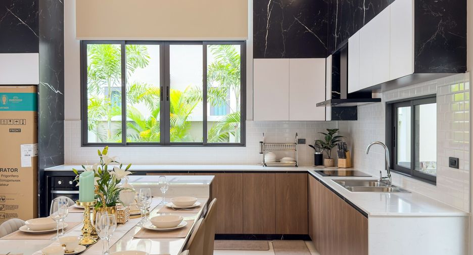 For sale 3 bedrooms villa in East Pattaya, Pattaya