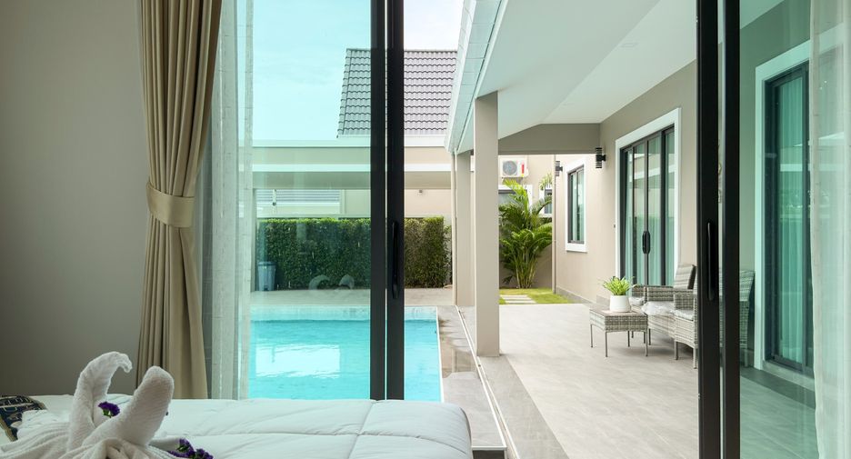 For sale 3 bedrooms villa in East Pattaya, Pattaya