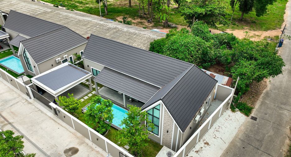 For sale 3 bedrooms villa in East Pattaya, Pattaya