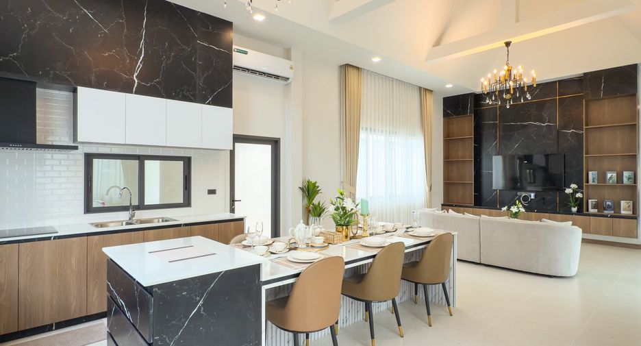 For sale 3 bedrooms villa in East Pattaya, Pattaya