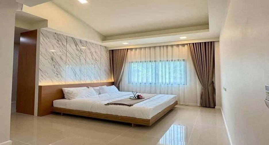 À vendre 4 chambres villa à Huay Yai, Pattaya
