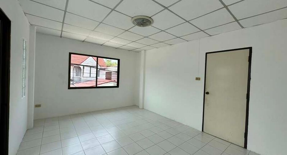 For sale 2 bedrooms villa in East Pattaya, Pattaya