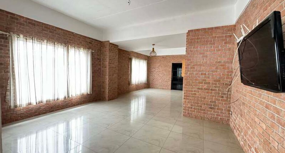 For sale 2 bedrooms villa in East Pattaya, Pattaya