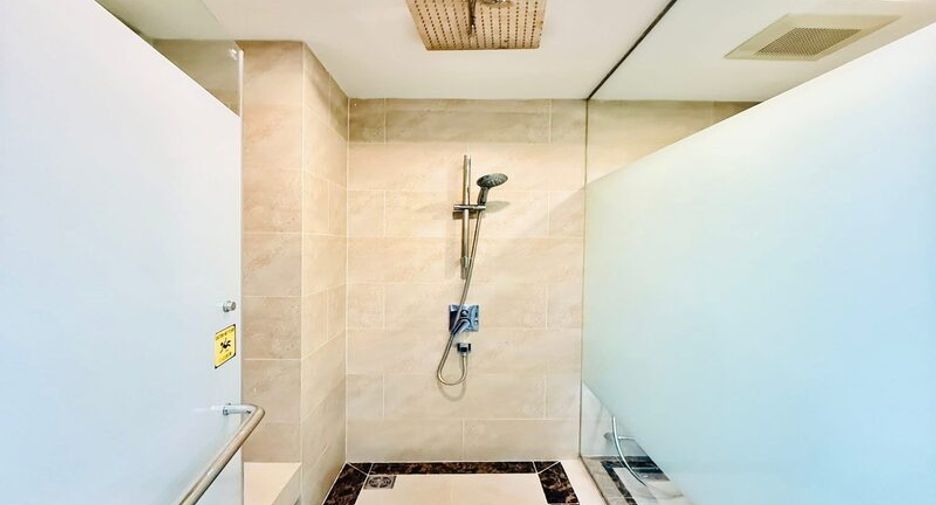 Villa zum Kauf mit 3 Zimmer in Huay Yai, Pattaya