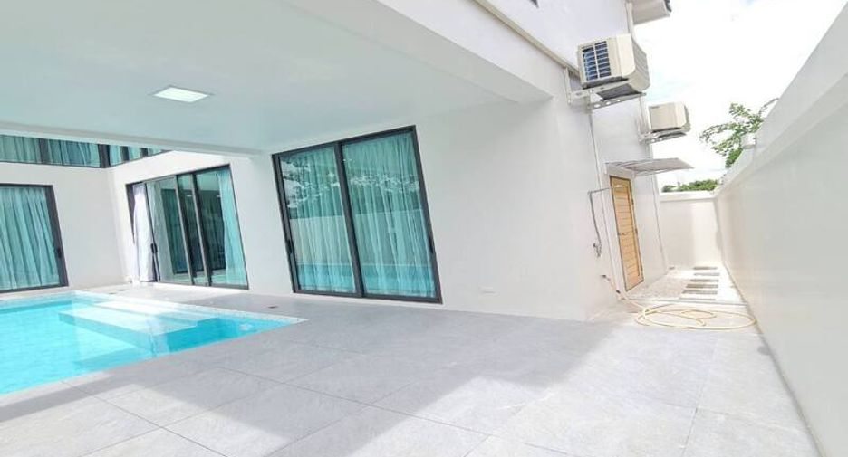 Villa zum Kauf mit 3 Zimmer in Huay Yai, Pattaya