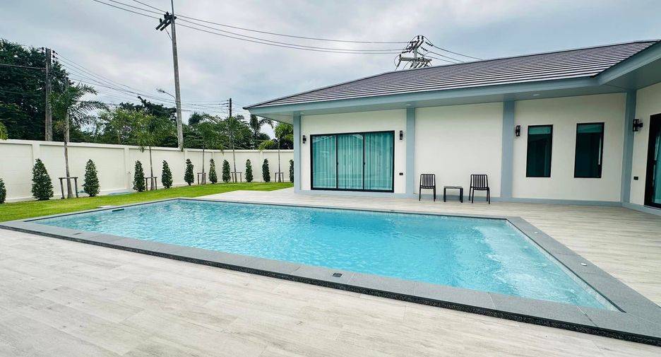 Villa en venta de 4 habitaciones en Huay Yai, Pattaya