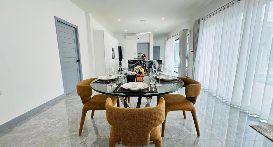 Villa en venta de 4 habitaciones en Huay Yai, Pattaya