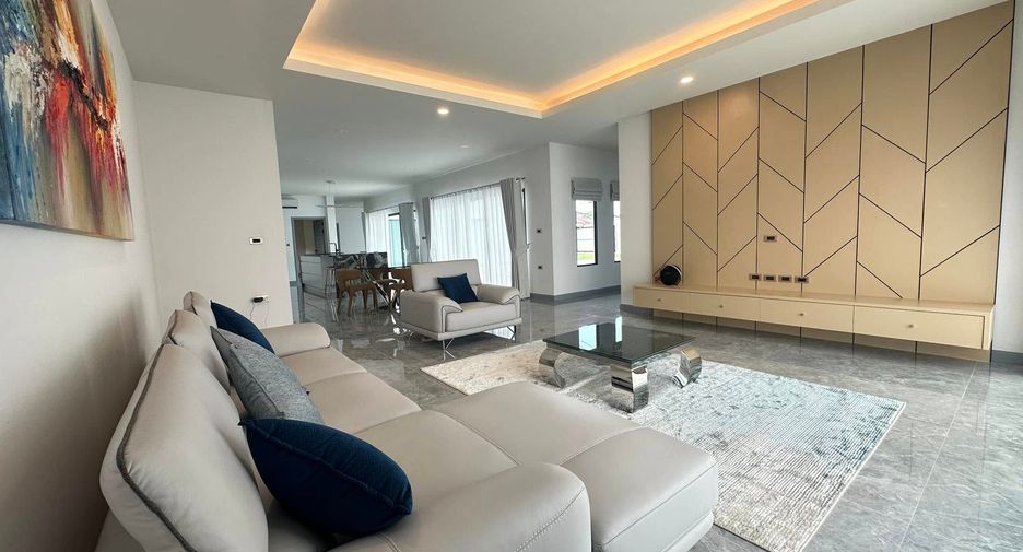 Villa en venta de 4 habitaciones en Huay Yai, Pattaya