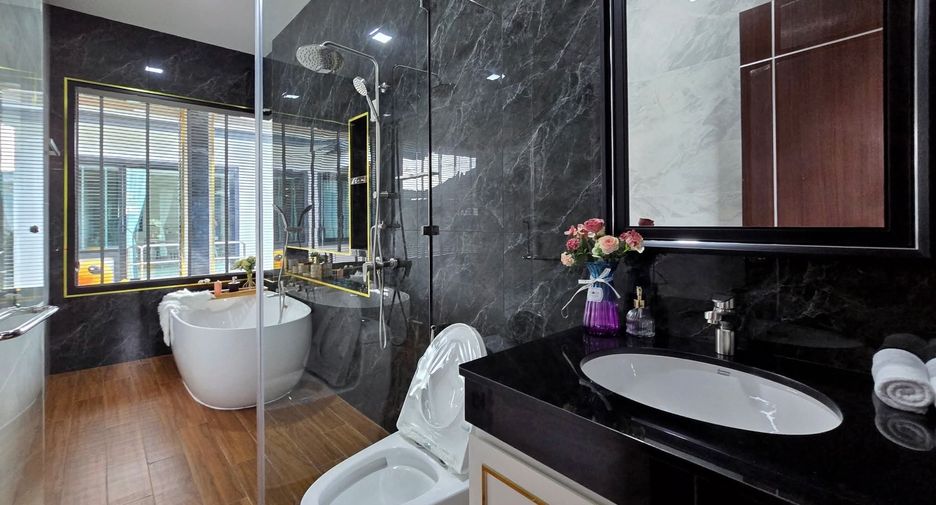 For sale 3 bedrooms villa in East Pattaya, Pattaya