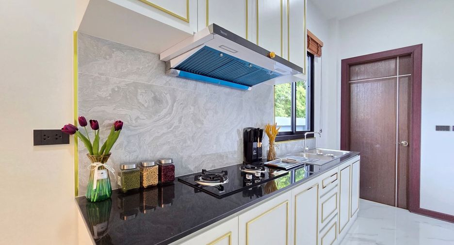 For sale 3 bedrooms villa in East Pattaya, Pattaya