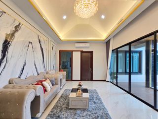 For sale 3 bedrooms villa in Bang Lamung, Chonburi