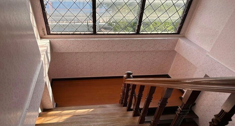 Villa zum Kauf mit 4 Zimmer in Sattahip, Pattaya