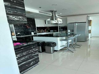 For sale 3 bedrooms condo in Bang Lamung, Chonburi