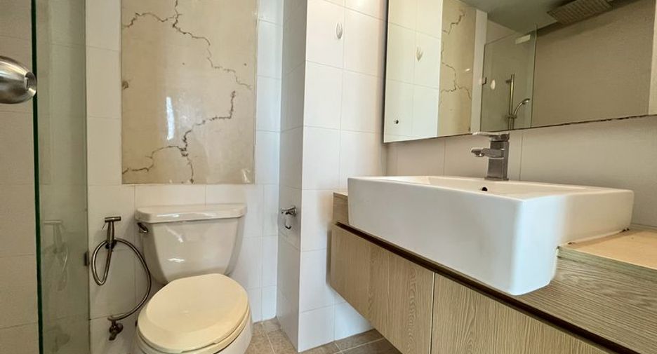 For sale 2 bedrooms condo in Jomtien, Pattaya