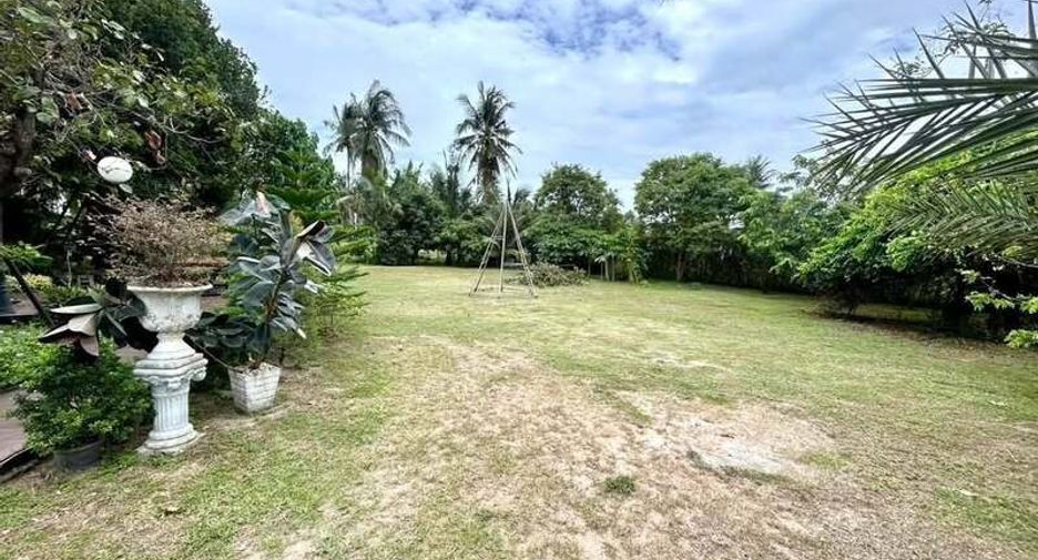 À vendre 4 chambres villa à Bang Lamung, Chonburi