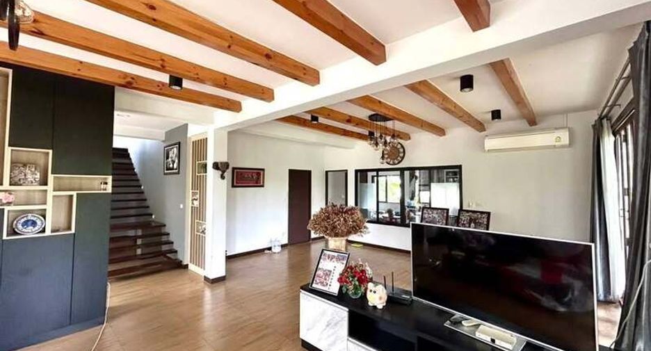 À vendre 4 chambres villa à Bang Lamung, Chonburi
