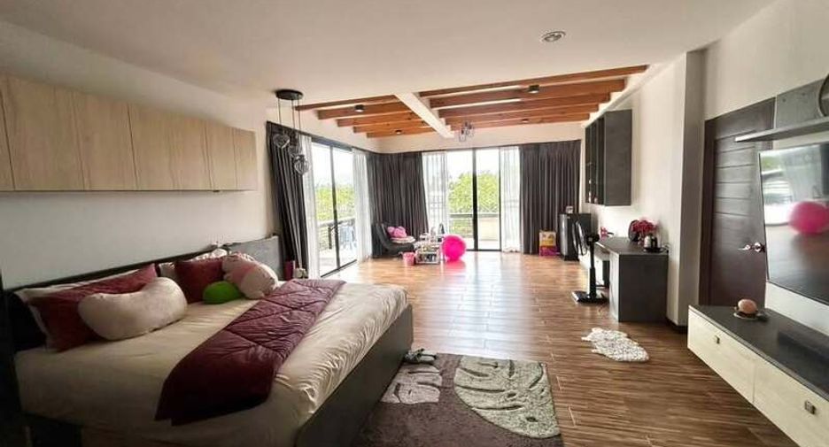 À vendre 4 chambres villa à Bang Lamung, Chonburi