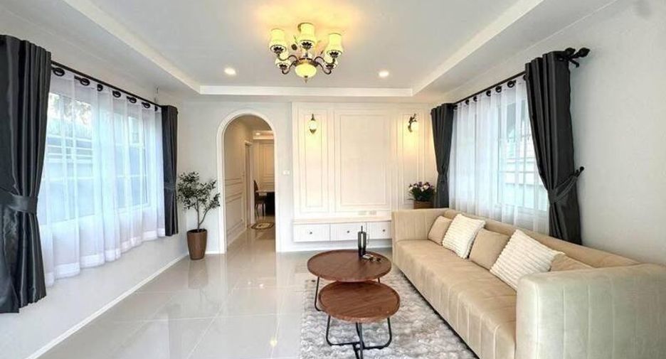 For sale 4 bedrooms villa in Central Pattaya, Pattaya