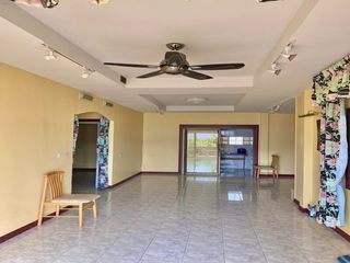For sale 2 ベッドルーム villa in Bang Lamung, Chonburi