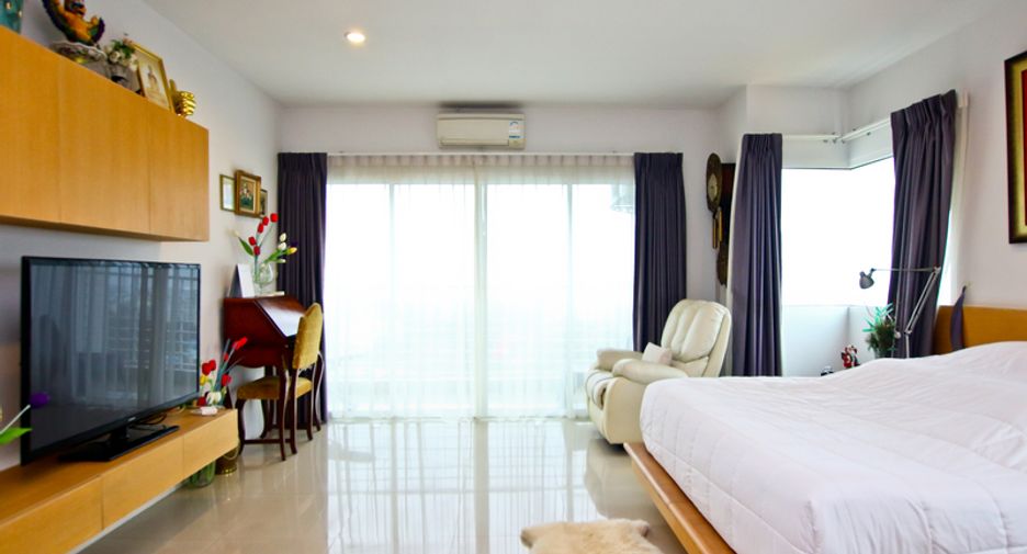 For sale 1 bed condo in South Pattaya, Pattaya