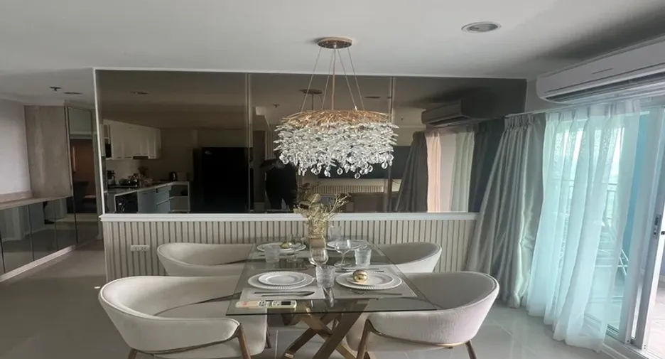 For sale 2 bedrooms condo 