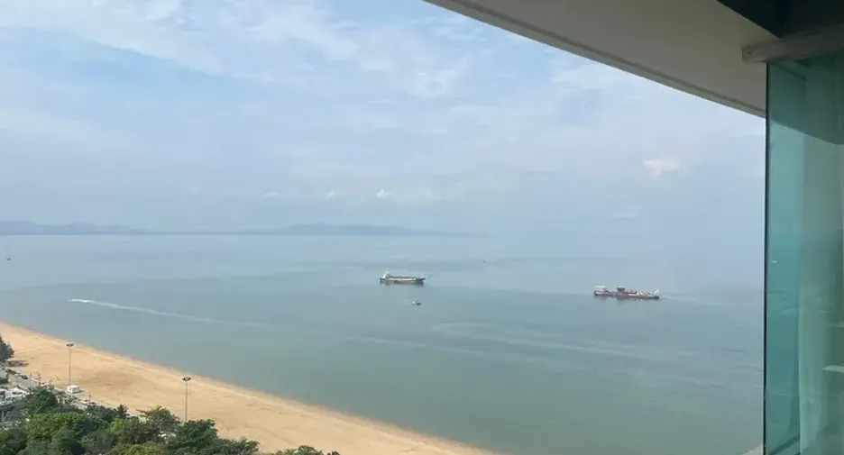 For sale 2 bedrooms condo 
