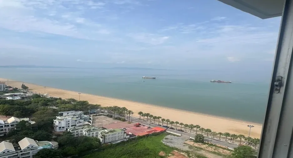 For sale 2 bedrooms condo 
