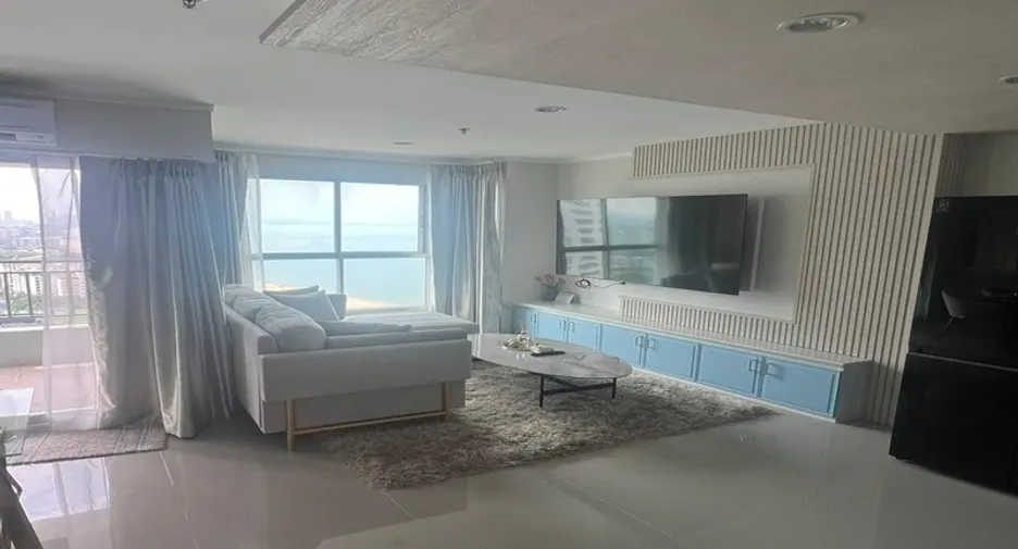 For sale 2 bedrooms condo 