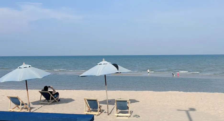 For sale and for rent 1 bed condo in Cha Am, Phetchaburi
