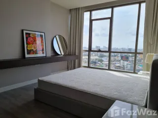 For rent 2 bedrooms condo in Bang Rak, Bangkok