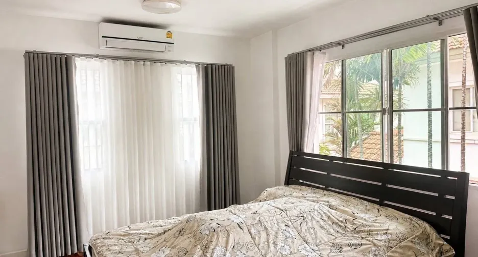 For rent 3 bedrooms house in Prawet, Bangkok