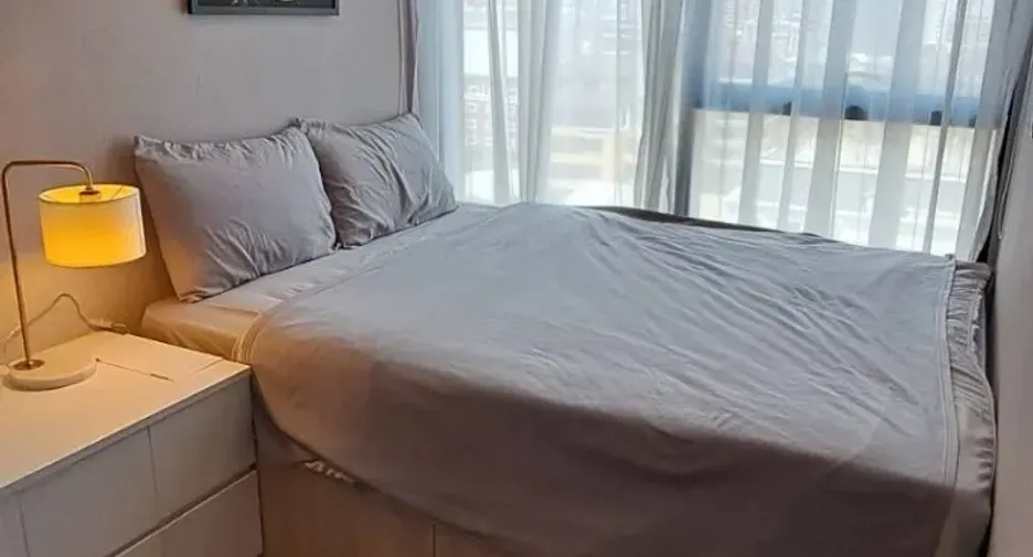 For sale 2 bedrooms condo in Khlong Toei, Bangkok