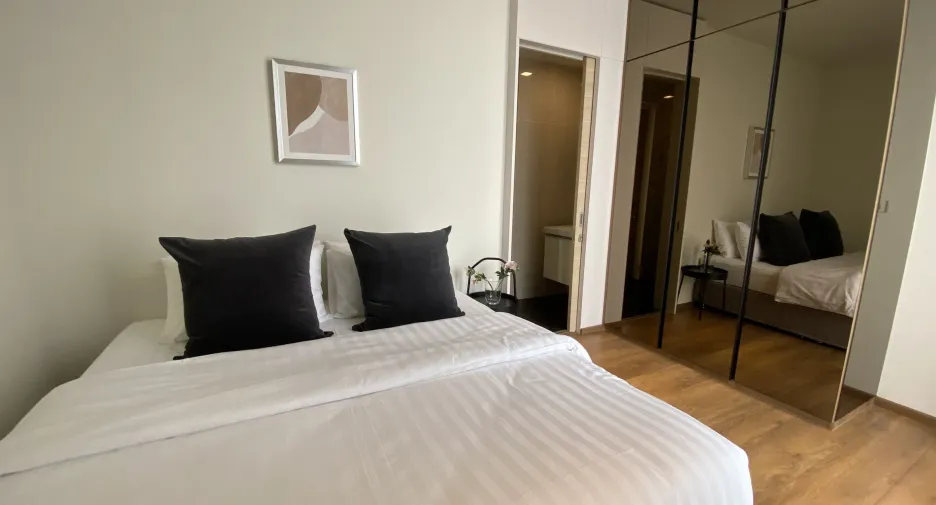 For rent 2 bedrooms condo in Khlong Toei, Bangkok