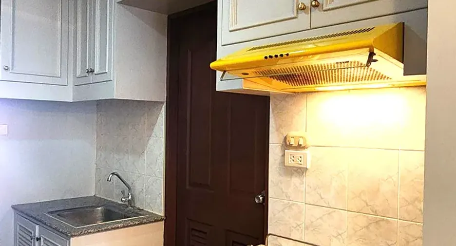 For sale 1 bed condo in Khlong San, Bangkok