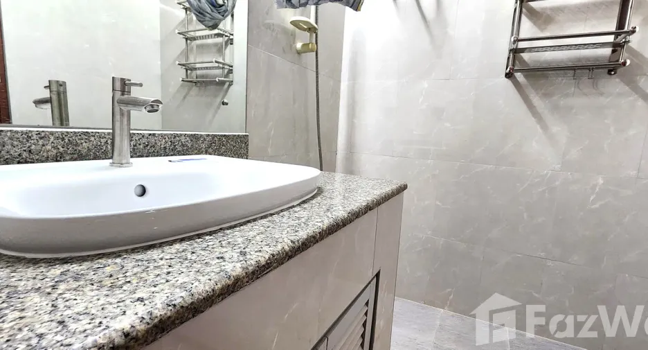 For sale 1 bed condo in Khlong San, Bangkok