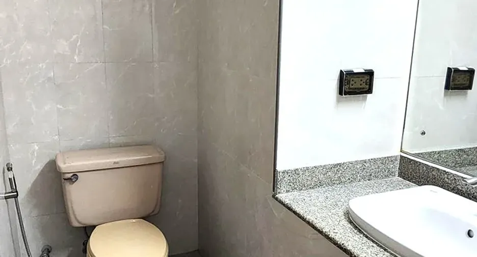For sale 1 bed condo in Khlong San, Bangkok