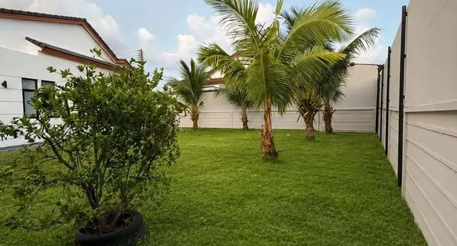 For sale 3 bedrooms house in Mueang Phuket, Phuket
