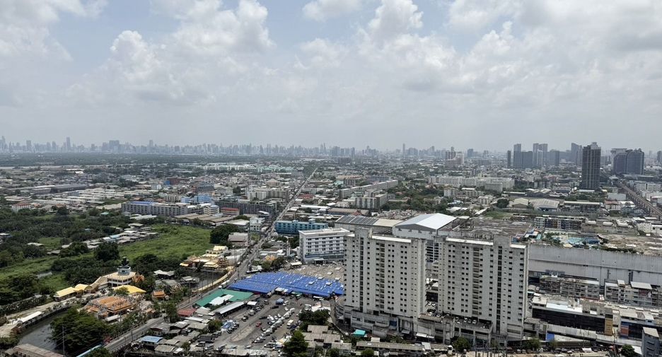 For sale 1 bed condo in Mueang Samut Prakan, Samut Prakan