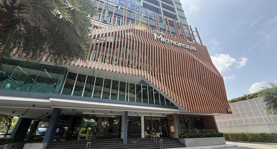 For sale 1 bed condo in Mueang Samut Prakan, Samut Prakan