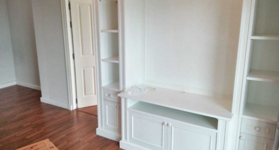 For sale 2 bedrooms condo in Bang Phlat, Bangkok