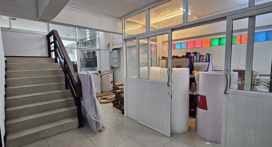 For sale 6 bedrooms office in Bang Na, Bangkok