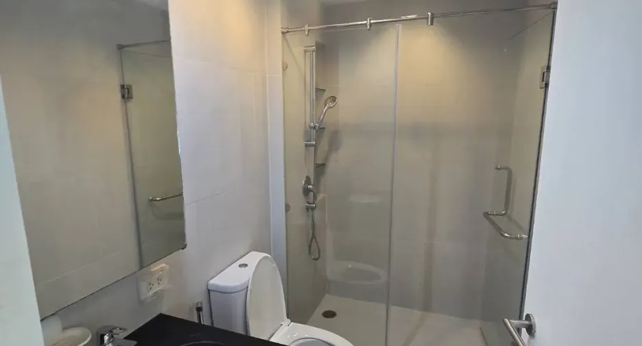 ให้เช่า 2 ห้องนอน คอนโด ใน สาทร, กรุงเทพฯ