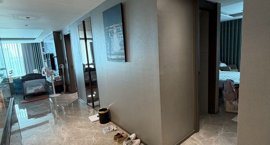 For sale 2 bedrooms condo in Phaya Thai, Bangkok