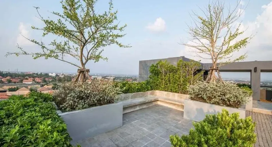For rent 2 bedrooms condo in East Pattaya, Pattaya