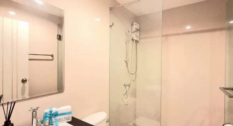 For rent 2 bedrooms condo in East Pattaya, Pattaya