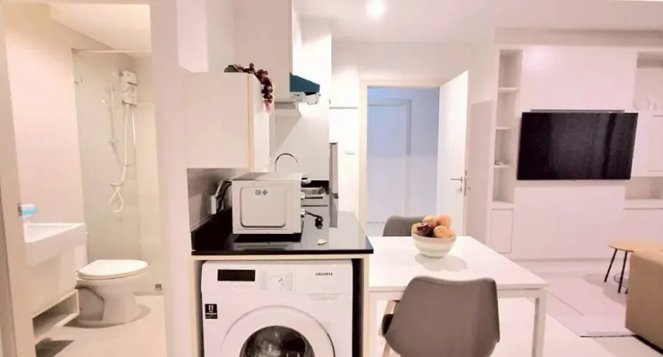 For rent 2 bedrooms condo in East Pattaya, Pattaya