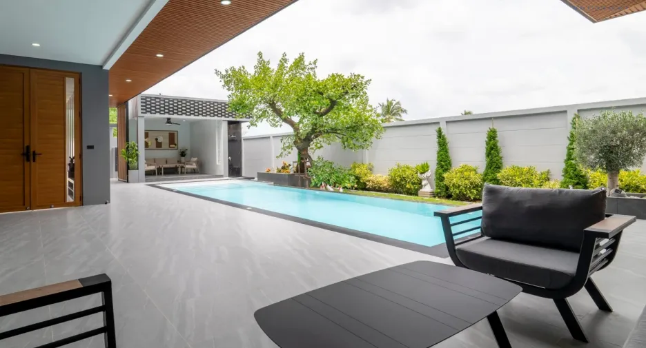 For sale 5 bedrooms house in East Pattaya, Pattaya