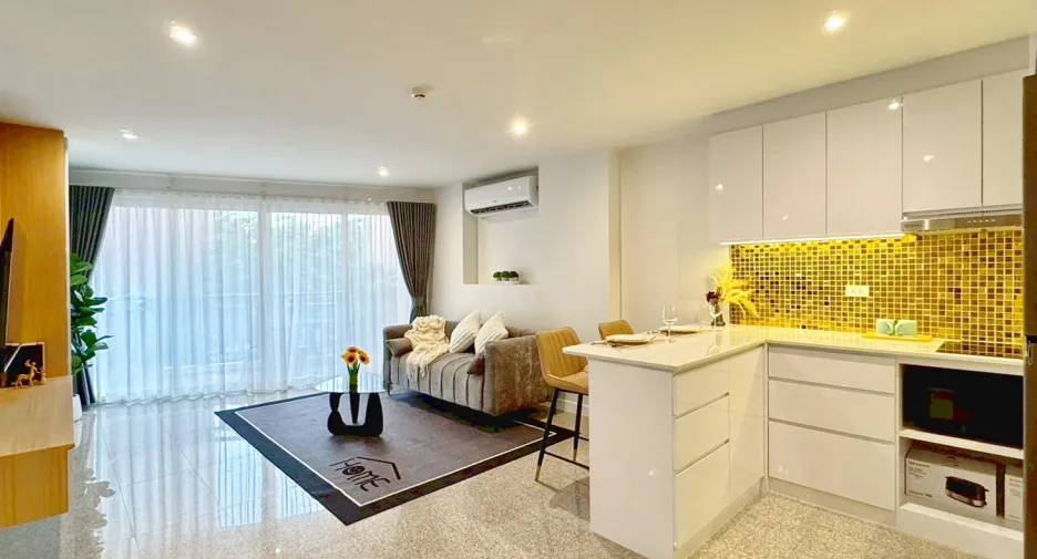 For sale 2 bedrooms condo in South Pattaya, Pattaya