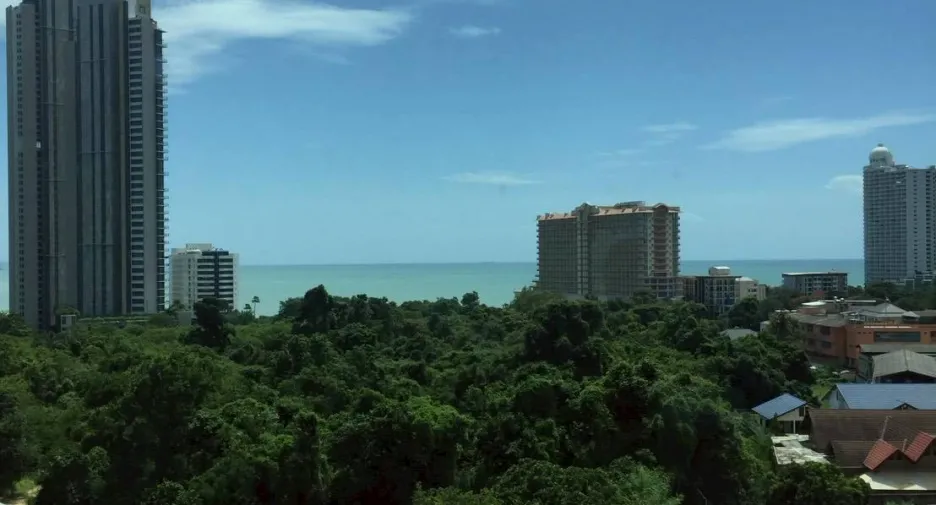 For sale 2 bedrooms condo in North Pattaya, Pattaya